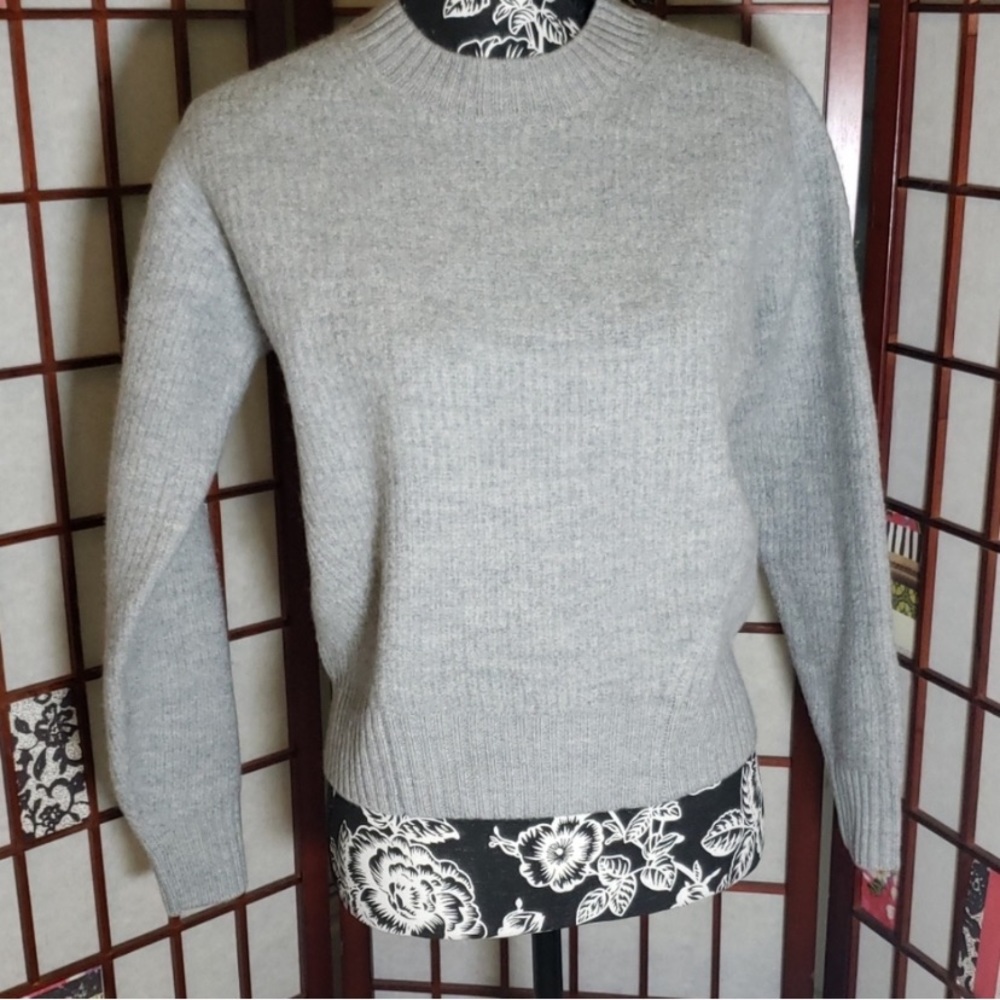 Wilfred free 100% merino wool crew neck sweater XS